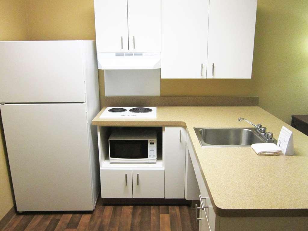 Extended Stay America Suites - Colorado Springs - West Ruang foto